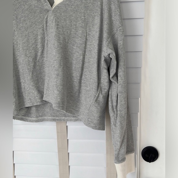 Aerie long sleeve - Picture 3 of 5